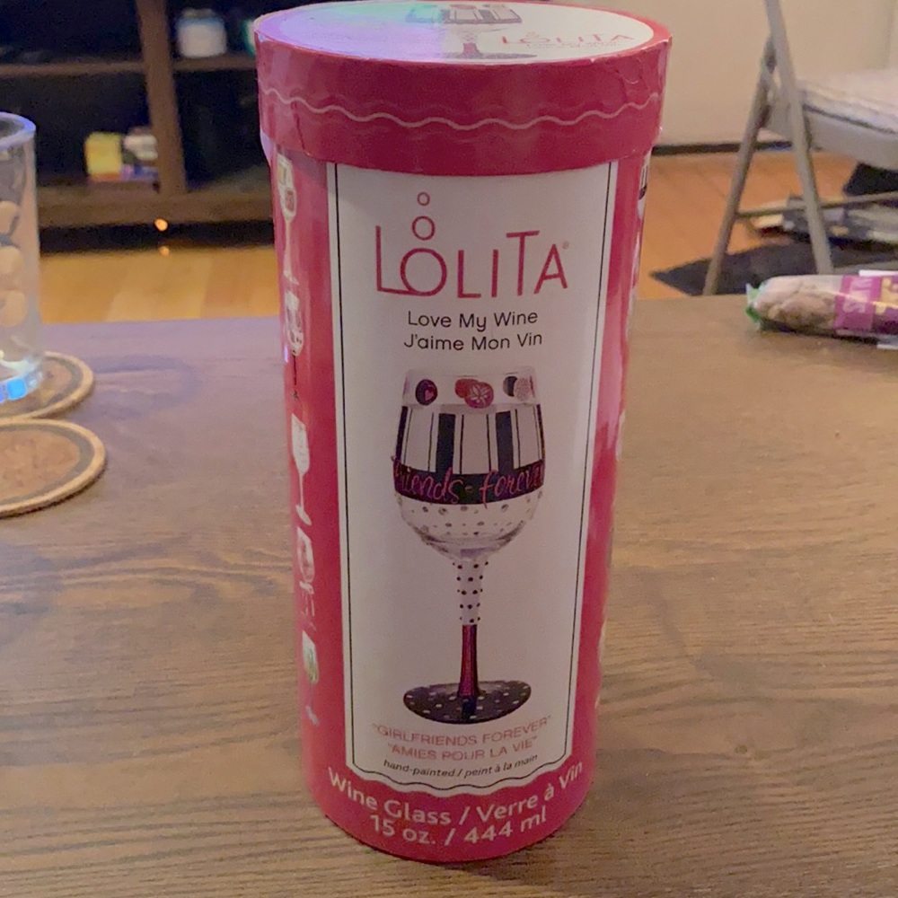 Lolita wine glass “Girlfriends Forever”